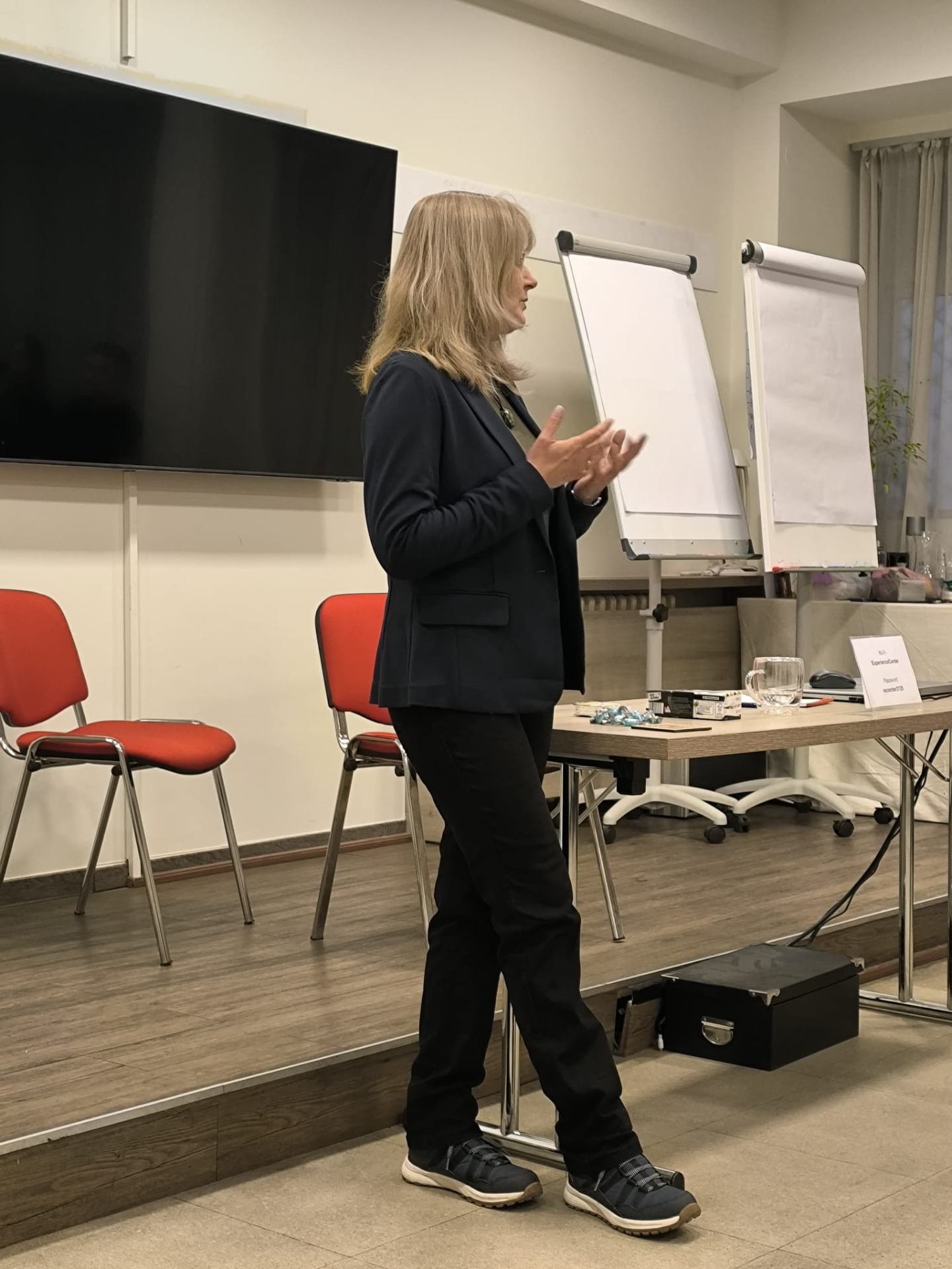 Silvana vodi radionicu porodičnih konstelacija